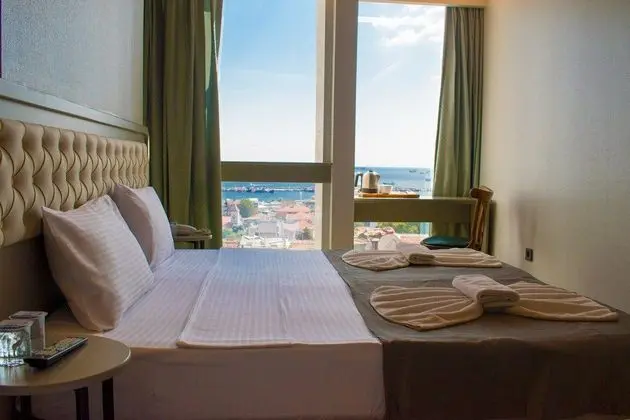 Standart Çift Kişilik Deniz manzaralı Oda