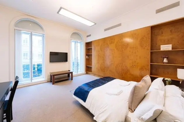 Comfort Tek Büyük Yataklı Oda, 1 Çift Kişilik Yatak, Balkon (Shared Bathroom)
