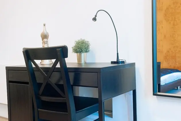 Comfort Tek Büyük Yataklı Oda, 1 Çift Kişilik Yatak, Balkon (Shared Bathroom)
