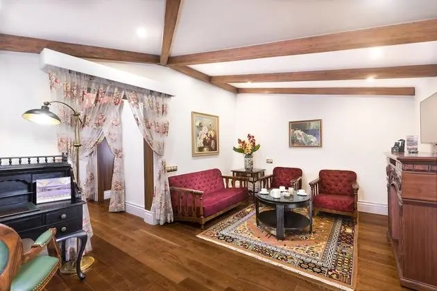 Deluxe Kır Evi