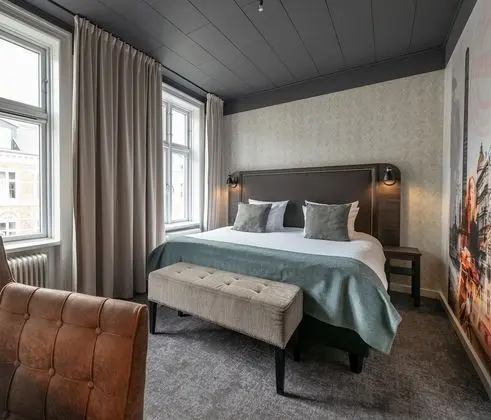 Superior King Room