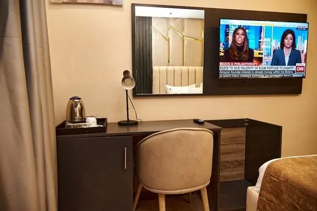 Deluxe Tek Büyük Yataklı Oda