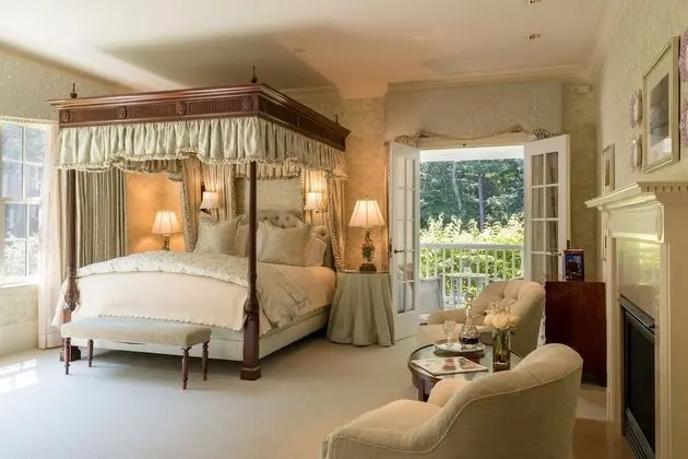 Mayflower Suite