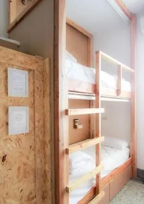 Ortak Ranzalı Oda, Karma Ranzalı Oda, Ortak Banyo
