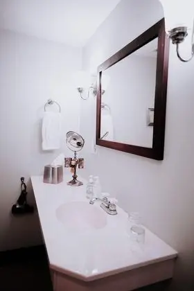 Superior Dört Kişilik Oda, Banyolu/Duşlu, Bahçe Manzaralı (Piedmont Suite)