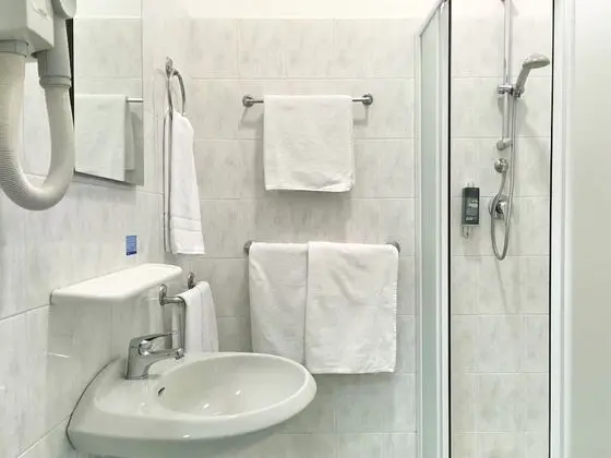 Tek Büyük veya İki Ayrı Yataklı Oda, Deniz Manzaralı, Denize Bakan