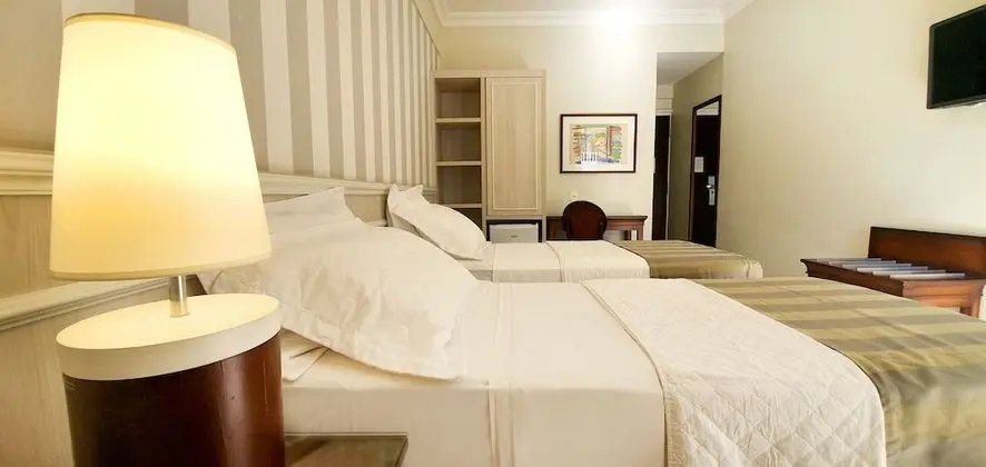 Quarto Superior Triplo Casal