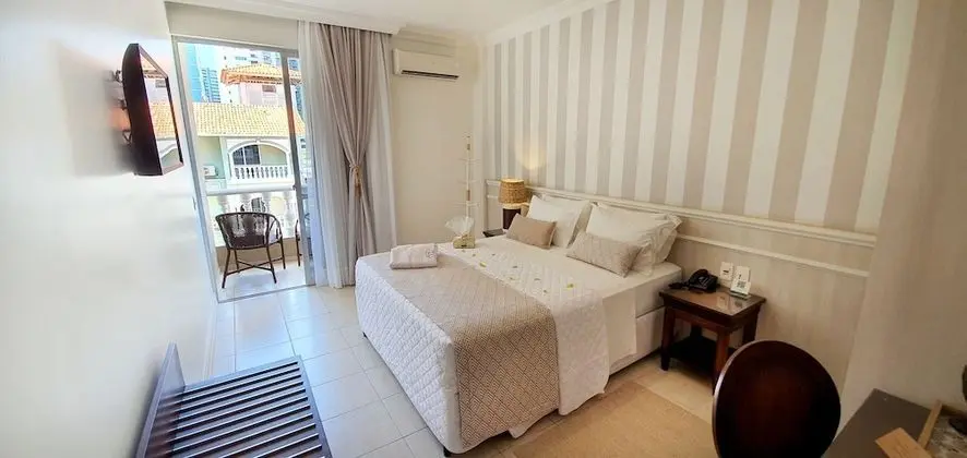 Romantic Tek Büyük Yataklı Oda, 1 Büyük (Queen) Boy Yatak, Balkon, Havuz Kenarı
