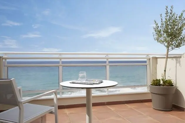 Junior Suite with Balcony and Panoramic Sea View