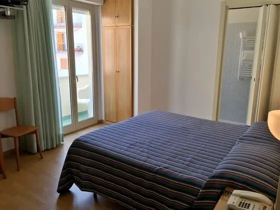 Family Dört Kişilik Oda