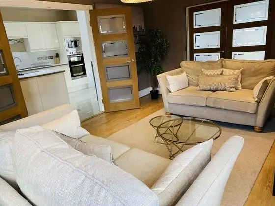 Luxury Ev, Banyolu/Duşlu