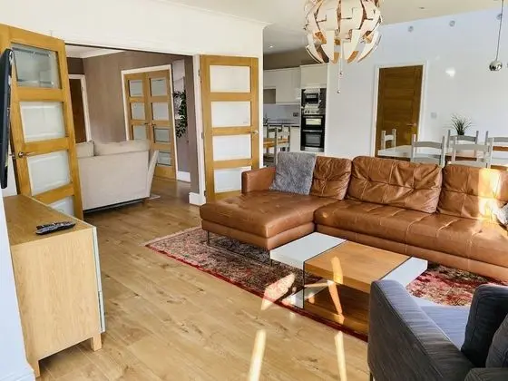 Luxury Ev, Banyolu/Duşlu