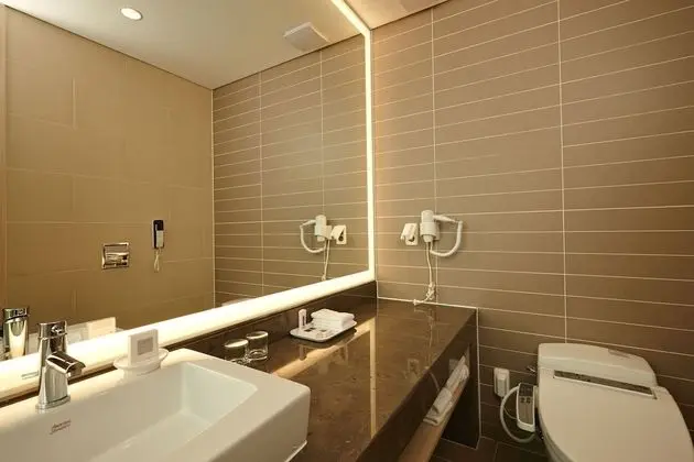 Business Tek Kişilik Oda (Room type assigned upon check-in)
