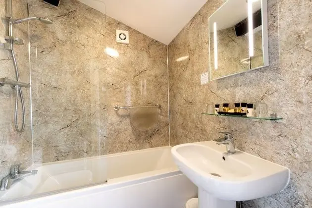 Deluxe Tek Büyük Yataklı Oda, Banyolu/Duşlu (Room 6)