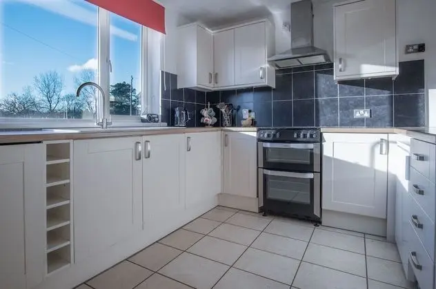 Ev (4 Bedrooms)