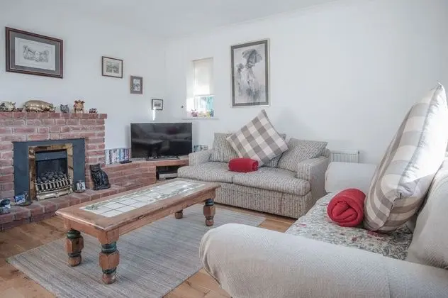 Ev (4 Bedrooms)