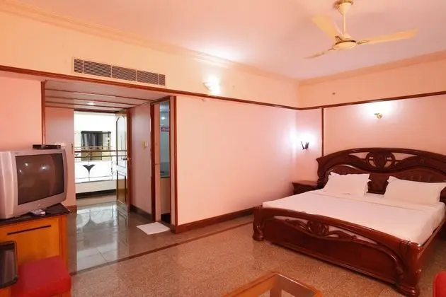 Luxury Deluxe AC