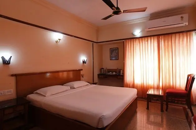 Luxury Deluxe AC