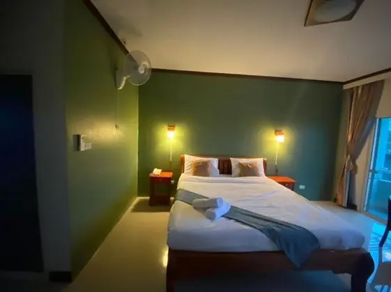 Deluxe Tek Büyük Yataklı Oda