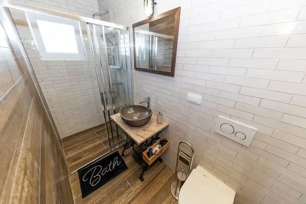 Traditional Villa, 5 Yatak Odası, Kişiye Özel Havuzlu, Deniz Manzaralı