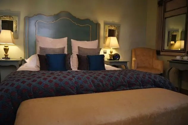 Classic Tek Büyük Yataklı Oda