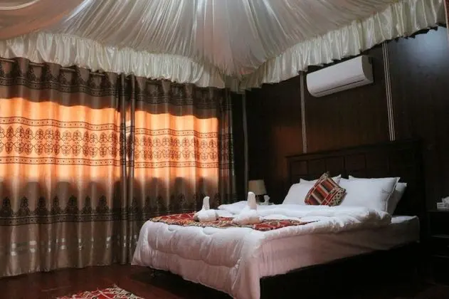 Deluxe Çadır, 1 Tek Kişilik Yatak