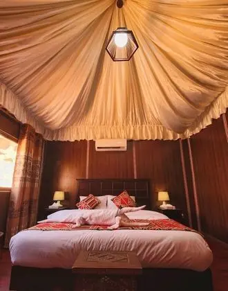 Deluxe Çadır, 1 Tek Kişilik Yatak