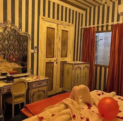 Deluxe Tek Büyük Yataklı Oda
