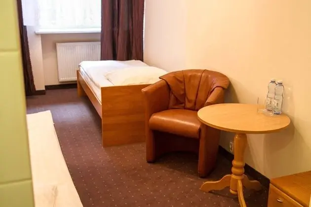 Economy Tek Büyük Yataklı Oda, Ortak Banyo