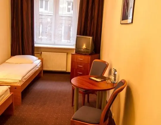 Economy Tek Büyük Yataklı Oda, Ortak Banyo