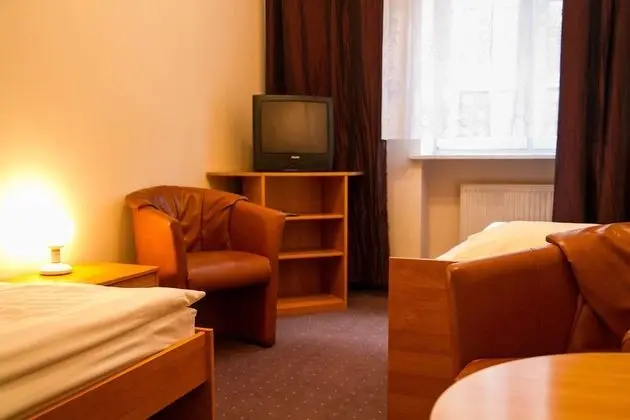 Economy Tek Büyük Yataklı Oda, Ortak Banyo