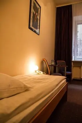 Economy Tek Büyük Yataklı Oda, Ortak Banyo