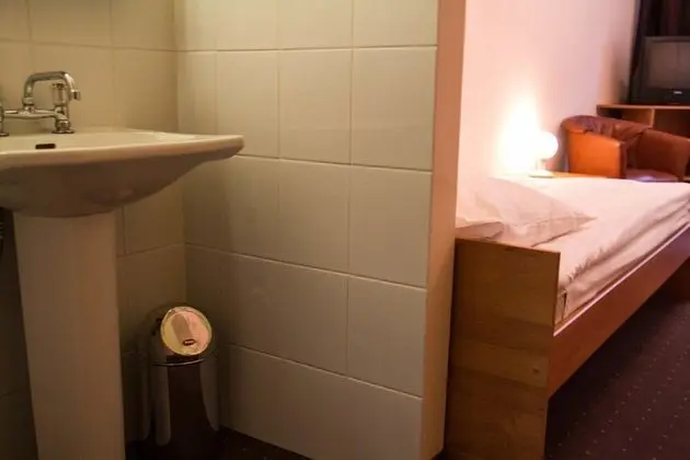 Economy Tek Büyük Yataklı Oda, Ortak Banyo