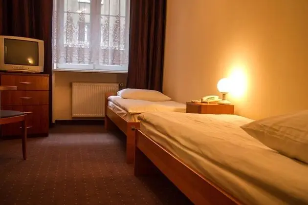 Economy Tek Büyük Yataklı Oda, Ortak Banyo