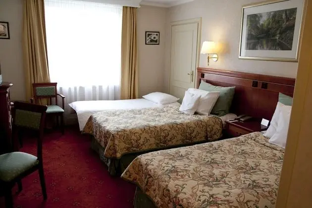 Basic Üç Kişilik Oda, Birden Çok Yatak