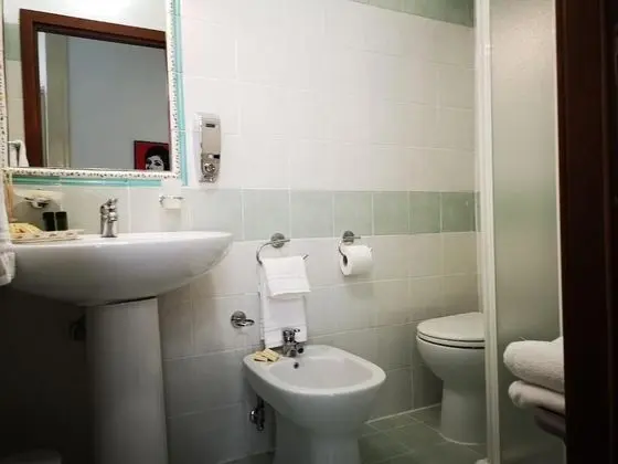 Deluxe Üç Kişilik Oda