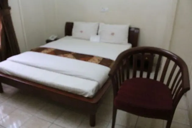 Standard Tek Büyük Yataklı Oda