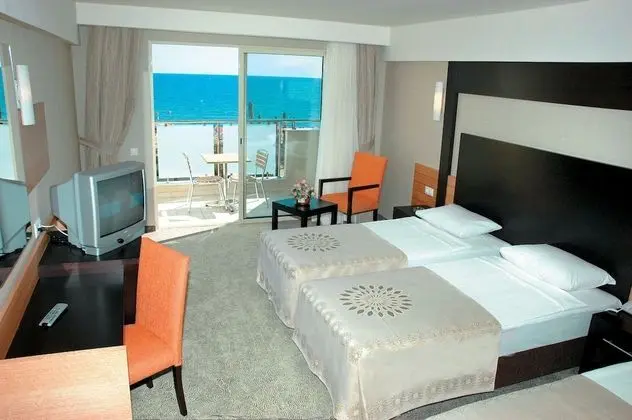 Standard Room, Land View