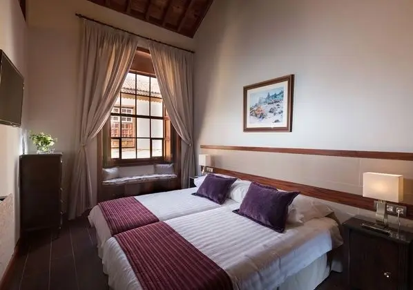 Deluxe Süit (Comares 2 adults)