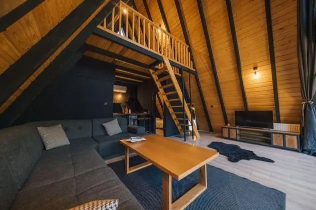 Bungalow 3 Kişilik Oda, Bahçe Manzaralı, Verandalı