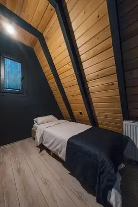 Bungalow 3 Kişilik Oda, Bahçe Manzaralı, Verandalı