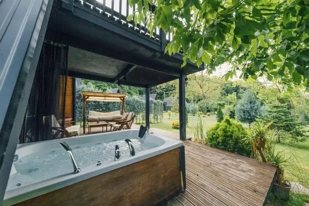 Deluxe Bungalow, Havuz veya Bahçe Manzaralı, Jakuzili