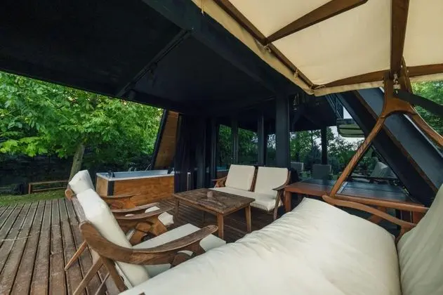 Deluxe Bungalow, Havuz veya Bahçe Manzaralı, Jakuzili