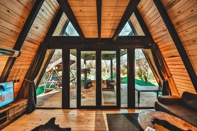 Deluxe Bungalow Jakuzili 4 Kişilik