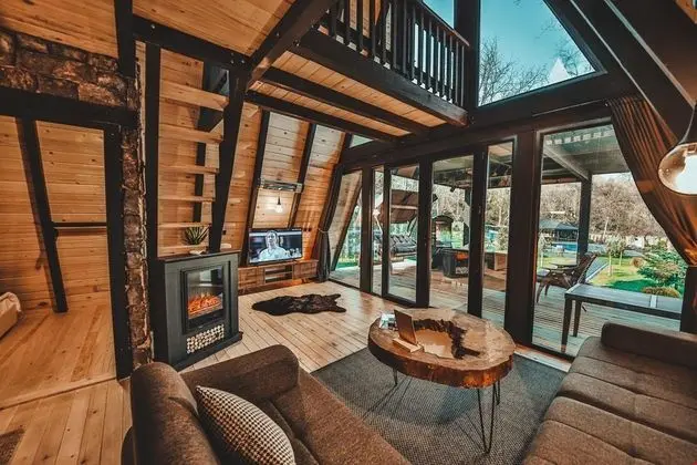 Deluxe Bungalow Jakuzili 4 Kişilik