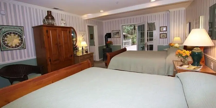 Sage Room