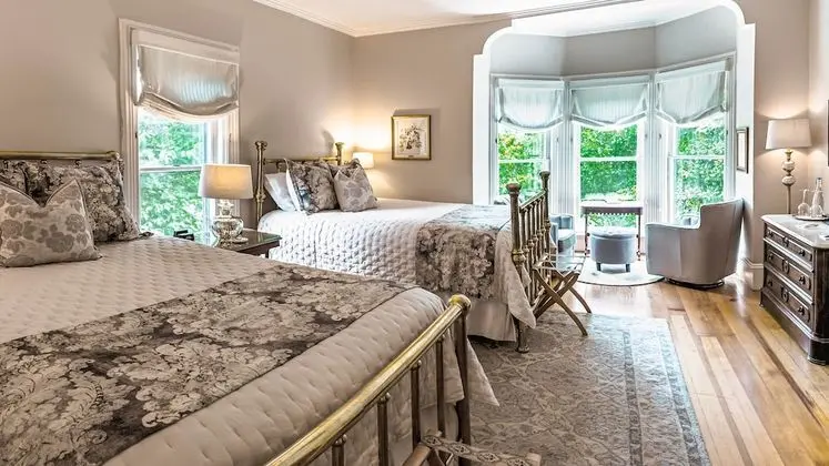 Oda, 2 Büyük (Queen) Boy Yatak, Banyolu/Duşlu