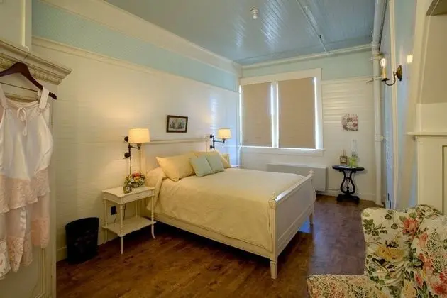 Design Oda, 1 Büyük (Queen) Boy Yatak, Sigara İçilmez, Şehir Manzaralı (208)