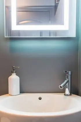 Deluxe Oda, 1 Tek Kişilik Yatak, Ortak Banyo