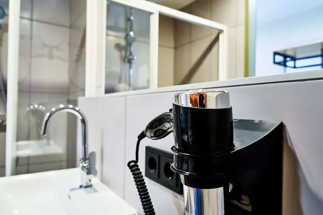 Basic Tek Büyük Yataklı Oda